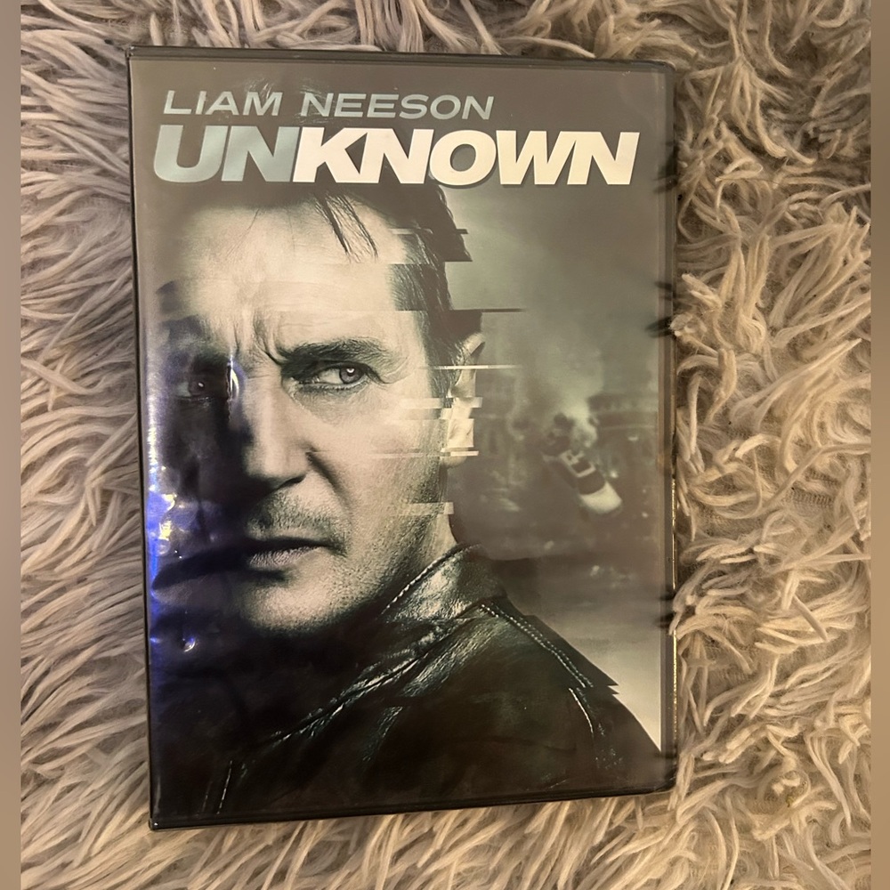 Unknown Movie DVD. featuring Liam Neeson. New & Sealed.